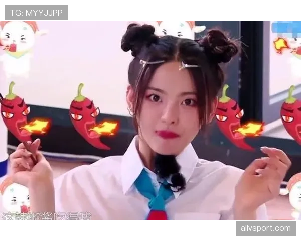 全红婵被拍到坐塑料凳，金牌就在身旁那画面太反差，我笑出了声