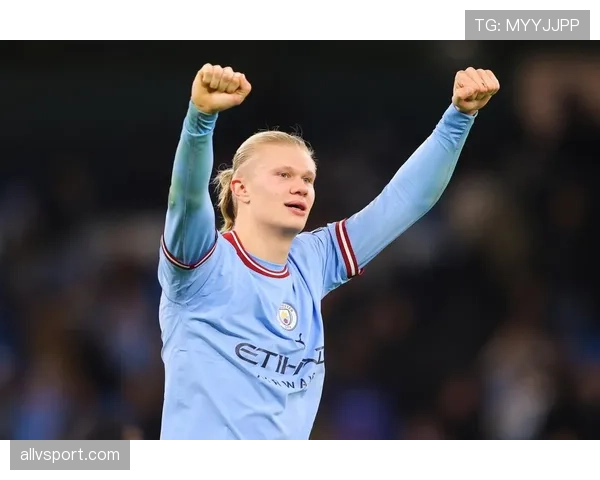 哈兰德与凯恩：效率差异背后的战术角色与中锋进化路径